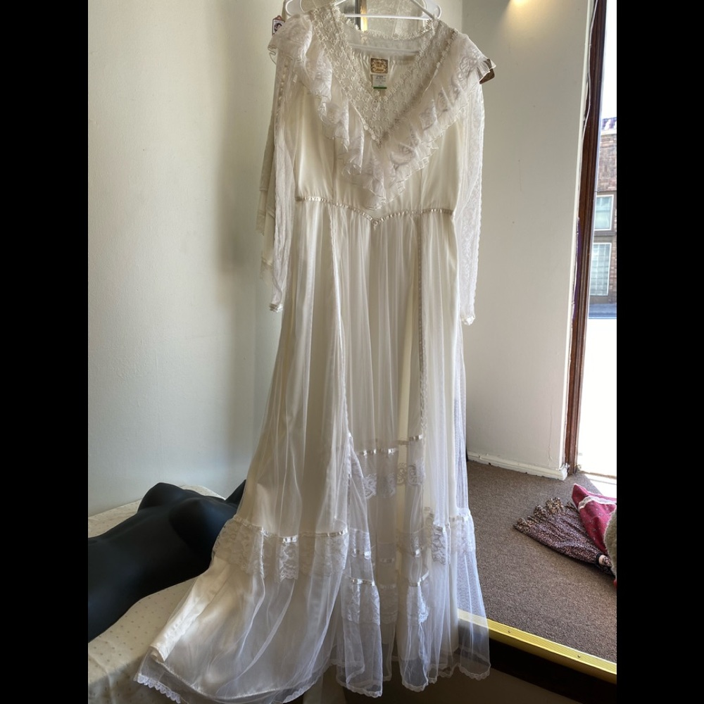 Gunne Sax - Picture 2 of 5